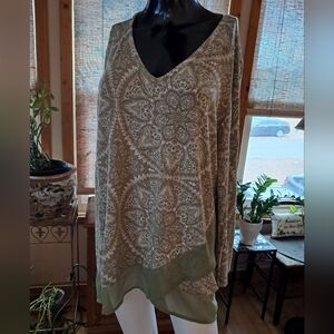 New Direction Elegant Green Patterned Women's Top